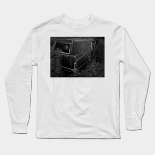 Face in the window Long Sleeve T-Shirt